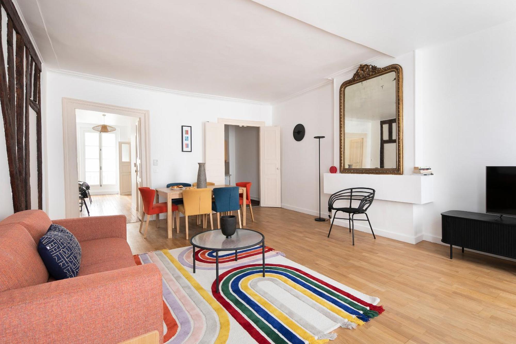 123Paris City Room photo
