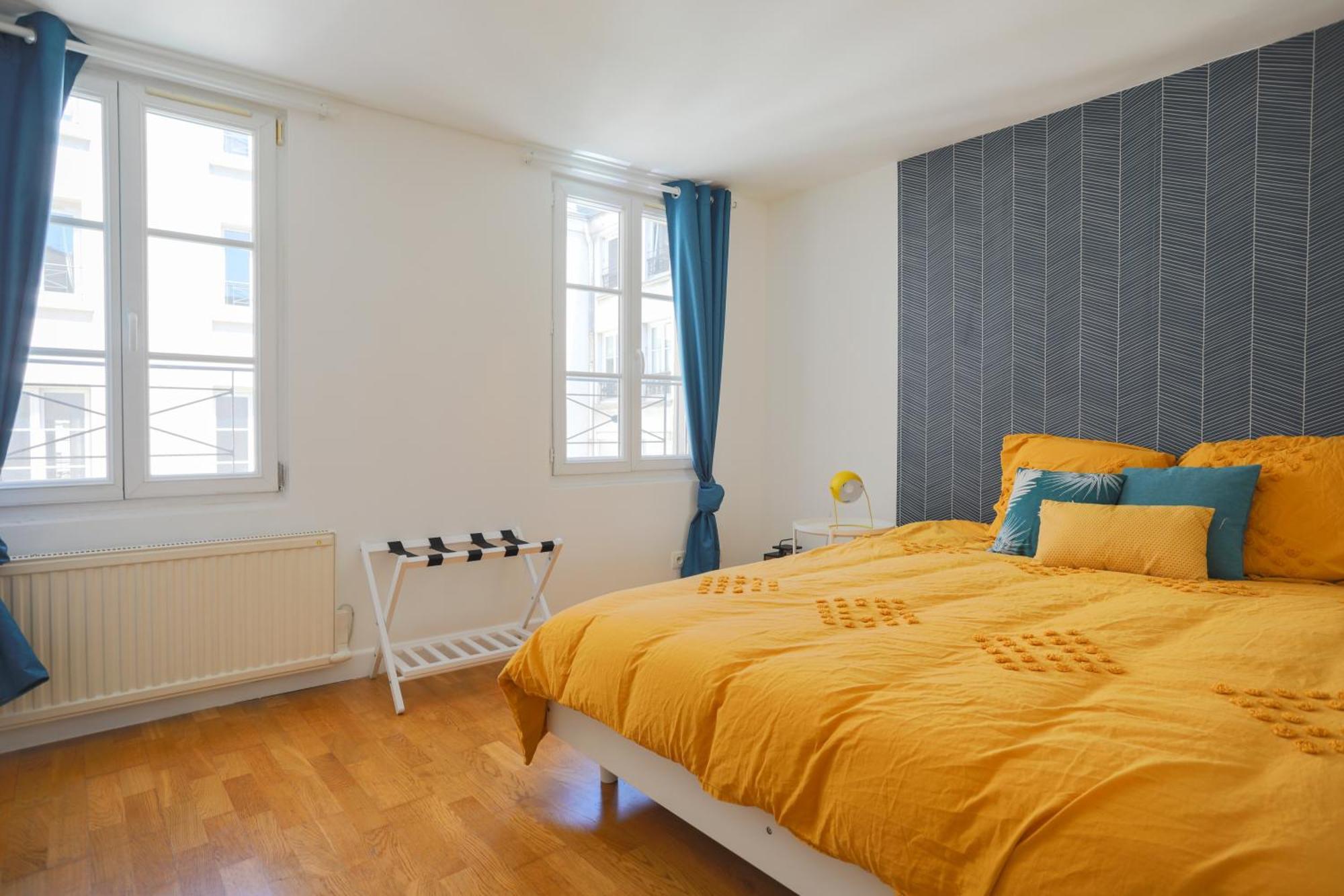123Paris City Room photo