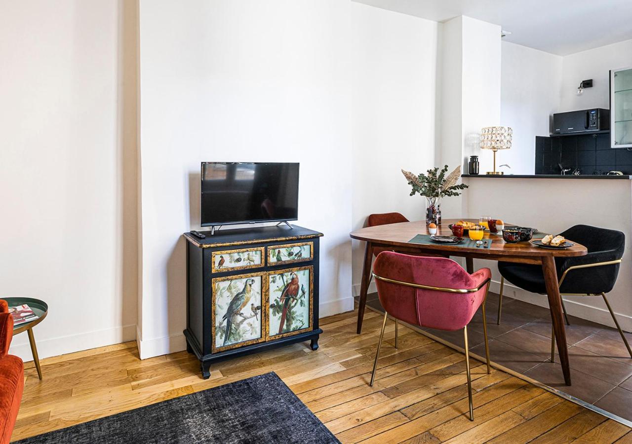 123Paris City Room photo