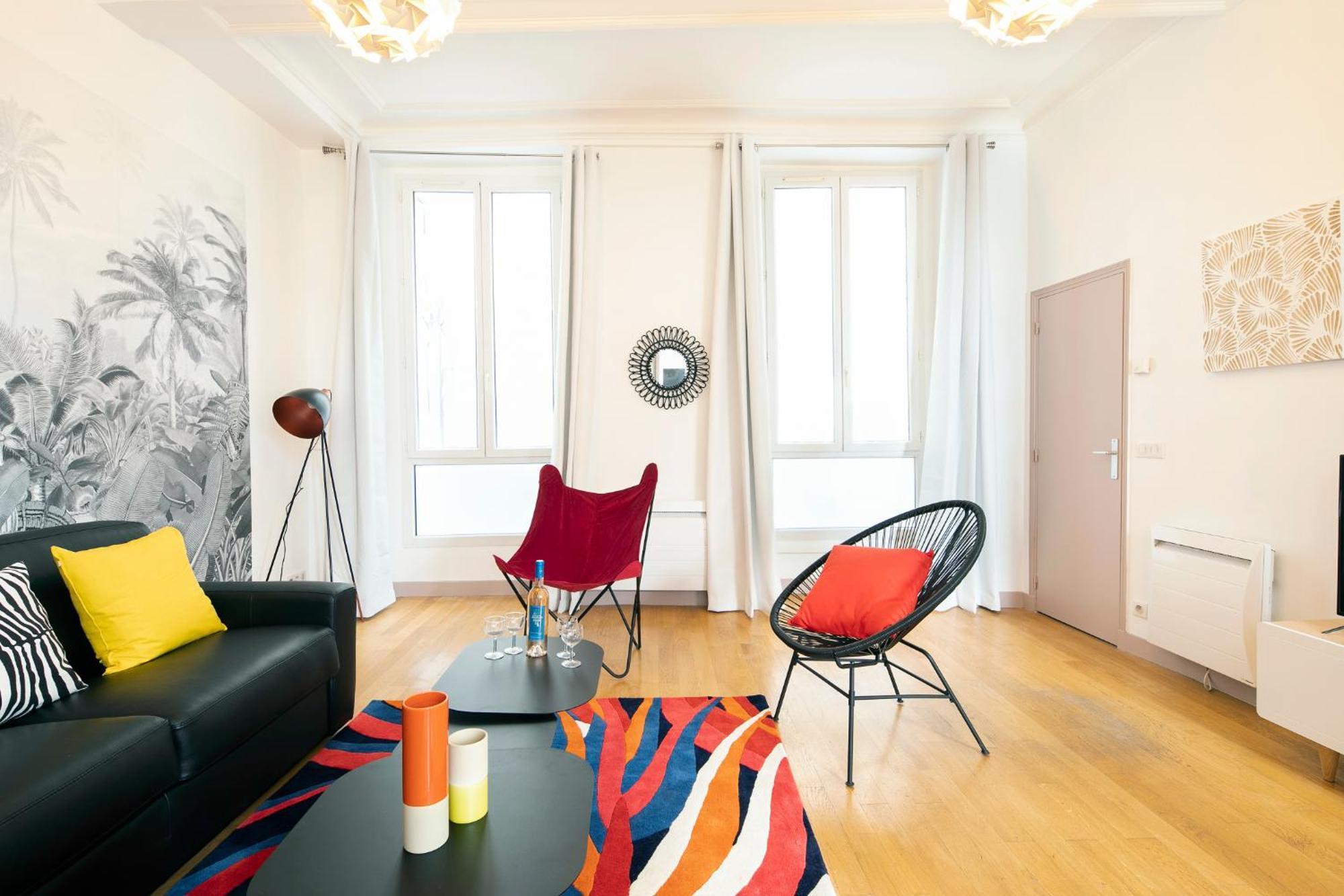 123Paris City Room photo